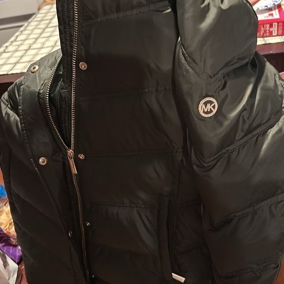 MK Women's Olive Puffer Jacket large - Picture 9 of 9